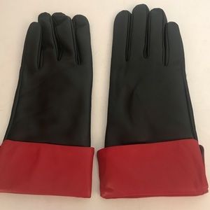 Sheepskin gloves